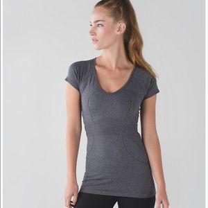 Lululemon swifts tech v neck